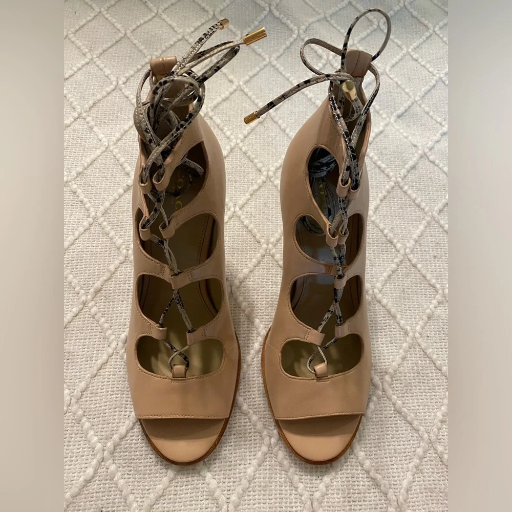 NWOT Coach Wrap-Around 4” Heels - Picture 2 of 4